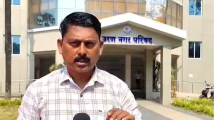 गुजरातने महाराष्ट्रात केली घुसखोरी?  या ग्रामपंचायतीने केला गंभीर आरोप