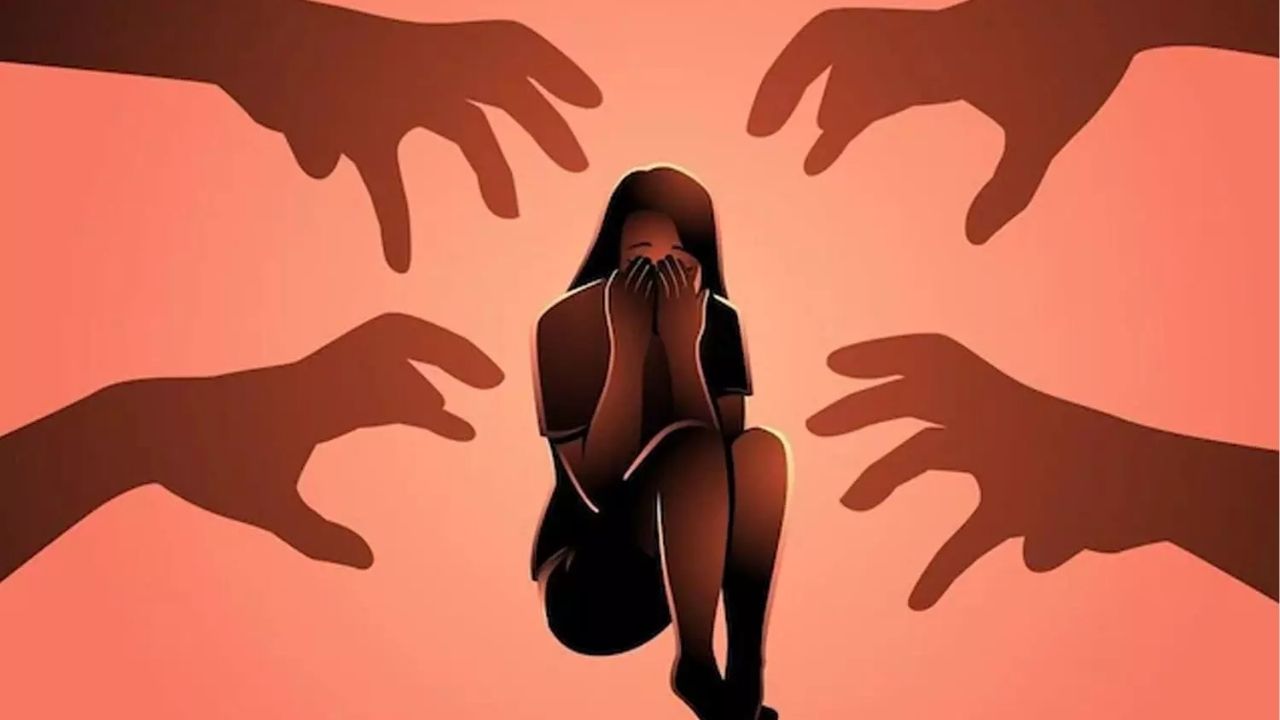 Sangali Crime: 8 वीच्या मुलीसोबत ऊसाच्या शेतात आळीपाळीने अत्याचार, आरोपींनी विवस्त्र केले, नंतर कपडे घेऊन फरार आणि….