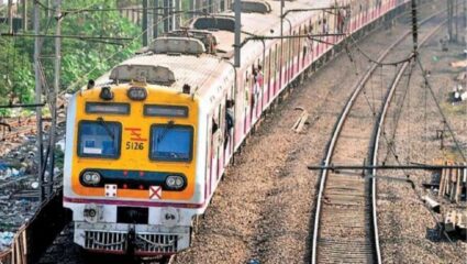 Navi Mumbai Crime: वाद, संताप आणि थेट रुळांवर…,धावत्या लोकलमधून 18 वर्षीय तरुणीला ढकललं; नवी मुंबई येथील घटना