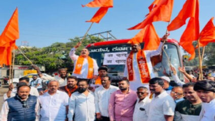 कर्नाटकच्या बसवर ‘जय महाराष्ट्र’…! मराठी-कन्नड वाद पेटला? ठाकरेसेनेचे कर्नाटक सरकारविरुद्ध आंदोलन