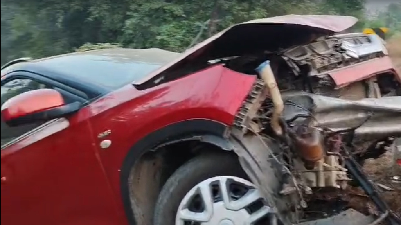 Accident News: लोखंडी गर्डर चालकाच्या मांडीत घुसला अन्…; संगमेश्वरमध्ये कारचा भीषण अपघात