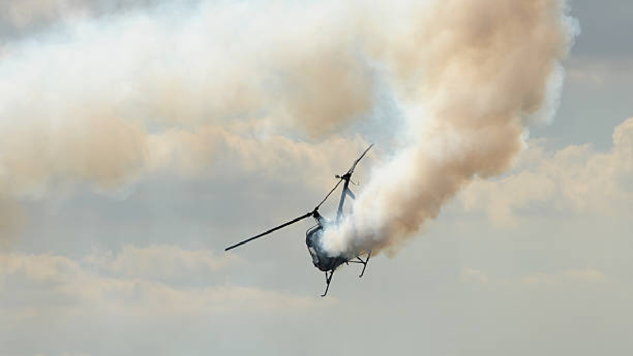 मोठी बातमी! आजारी पर्यटकांना रेस्क्यू करायला हेलिकॉप्टर गेले अन्…; डॉक्टरसह 5 जणांचा मृत्यू