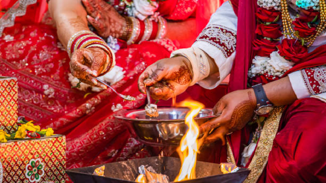 ‘लग्न घडी समीप आली अन् नियतीने…’! सुखी संसार सुरू होण्याआधीच संपला; नाशिकमध्ये नववधूचा थेट…