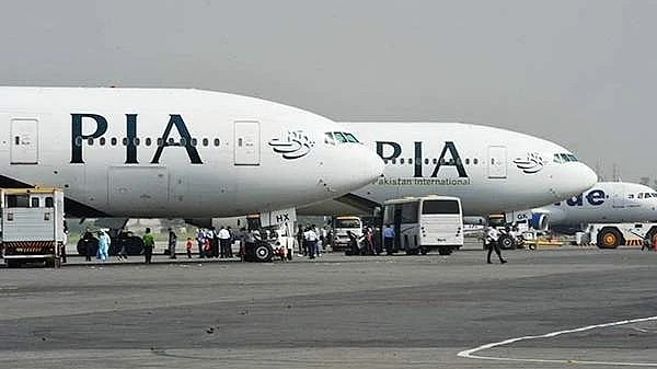 Pakistan Economic Crisis: अरेरे.. शेवटी पाकला विकावी लागली राष्ट्रीय विमान कंपनी! बोली रकमेतून सावरणार पाकची अर्थव्यवस्था?