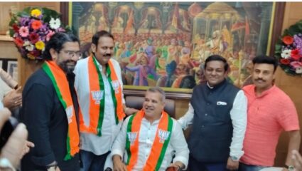 Satara Politics : अमोल मोहिते यांनी स्वीकारला नगराध्यक्षपदाचा पदभार; चार वर्षांच्या प्रशासकीय राजवटीची अखेर