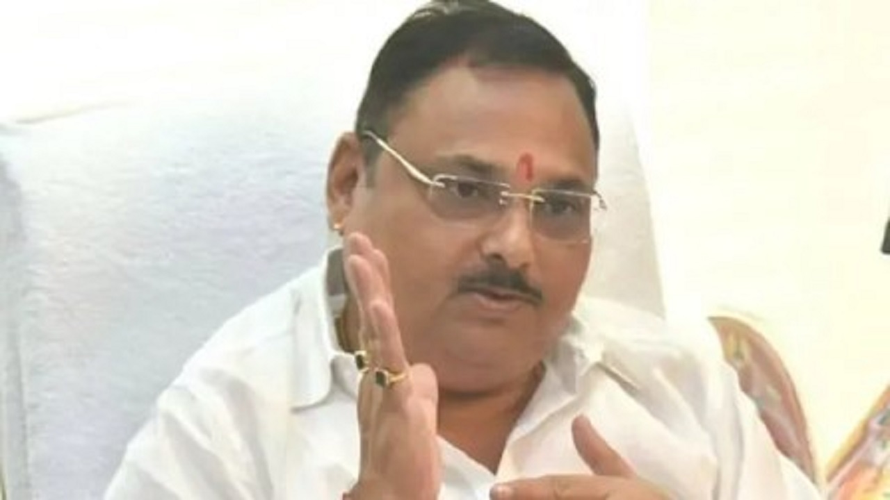 ‘बाधित शेतकऱ्यांना त्यांच्या सर्व मालमत्तेची स्वतंत्र भरपाई मिळणार’; राजेंद्र पाटील यांचं विधान