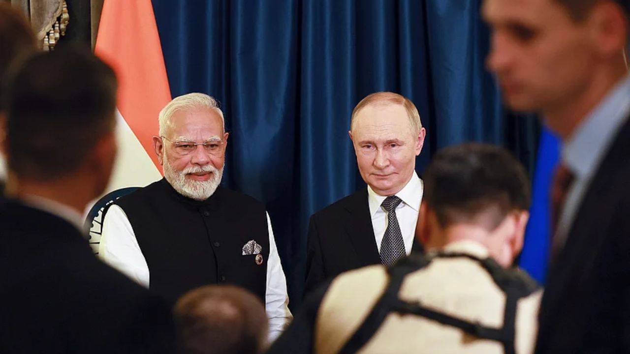 Vladimir Putin यांच्या भेटीपूर्वी मोठा निर्णय! भारतासोबतच्या महत्त्वपूर्ण संरक्षण कराराला मंजुरी?