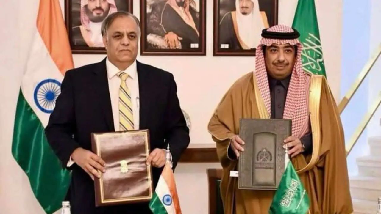 Saudi Vision 2030: सौदी अरेबियात भारतीय कामगारांची चांदी; एक महिन्याची सुट्टी अन् व्हिसा जप्तीवर बंदी, पाहा संपूर्ण यादी