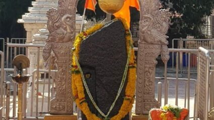 Ahilyanagar News: शनिशिंगणापूर देवस्थानचा आर्थिक कारभार संशयाच्या भोवऱ्यात! 14 जानेवारीला सुनावणी