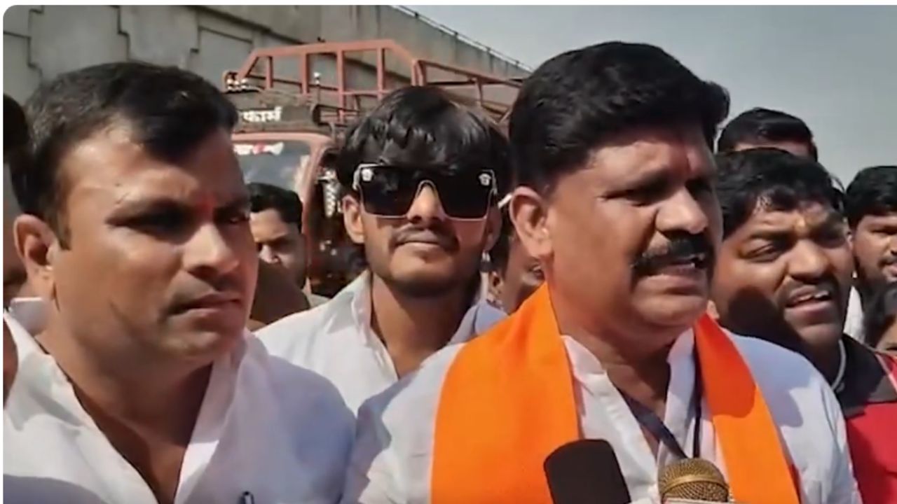 Solpur Election Result : शिंदे गटाच्या सिद्धी वस्त्रे यांनी भाजपच्या शीतल क्षीरसागर यांचा केला पराभव