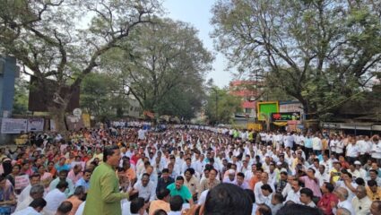 Solapur News : सोलापूरात शिक्षकांचा विराट मोर्चा; TET परिक्षेविरोधात केला एल्गार