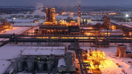 Crude Oil: तेल बाजार कोसळणार? आधी रशिया आणि आता व्हेनेझुएला; ट्रम्पचे तेल राजकारण जागतिक मंदीला देतेय आमंत्रण