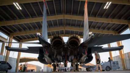 OPERATION HAWKEYE STRIKE : सीरियात ISIS नेटवर्कला मोठा धक्का; अमेरिकेने लष्करी कारवाई करत दहशतवादी अड्डे केले उद्ध्वस्त