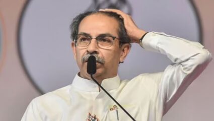 Maharashtra Politics : पुत्र प्रेमापोटी कोकणातील ‘या’ नेत्याला डावललं? विरोधी पक्षनेतेपदावरून ठाकरे गट पुन्हा फुटीच्या उंबरठ्यावर