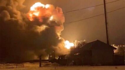 २४ तासांत युक्रेनचा पलटवार! ओडेसा बंदरावरील हल्ल्याचे प्रत्युत्तर देत रशियाच्या साराटोव्हवर डागले ड्रोन