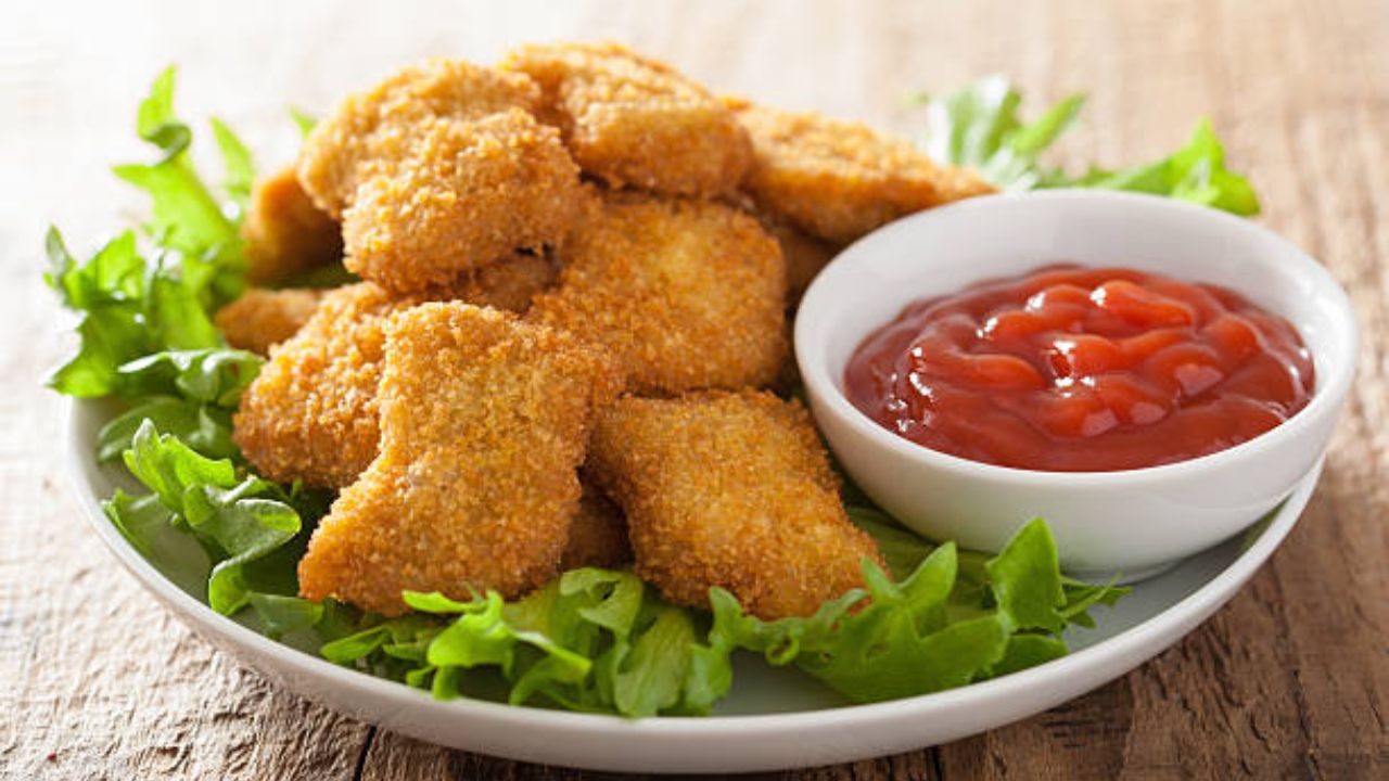 Winter Recipe: वाढत्या थंडीत गरमागरम पदार्थ खाण्याची इच्छा झाल्यास झटपट बनवा कुरकुरीत ताजे मटार नगेट्स, लहान मुलं खातील आवडीने