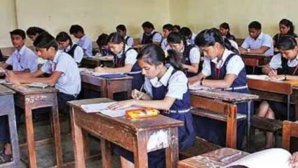 मराठी शाळांच्या अस्तित्वासाठी गुरुवारी एल्गार! ‘ठोस कृतीशिवाय शाळा वाचणार नाहीत,’ अभ्यास केंद्राचा इशारा