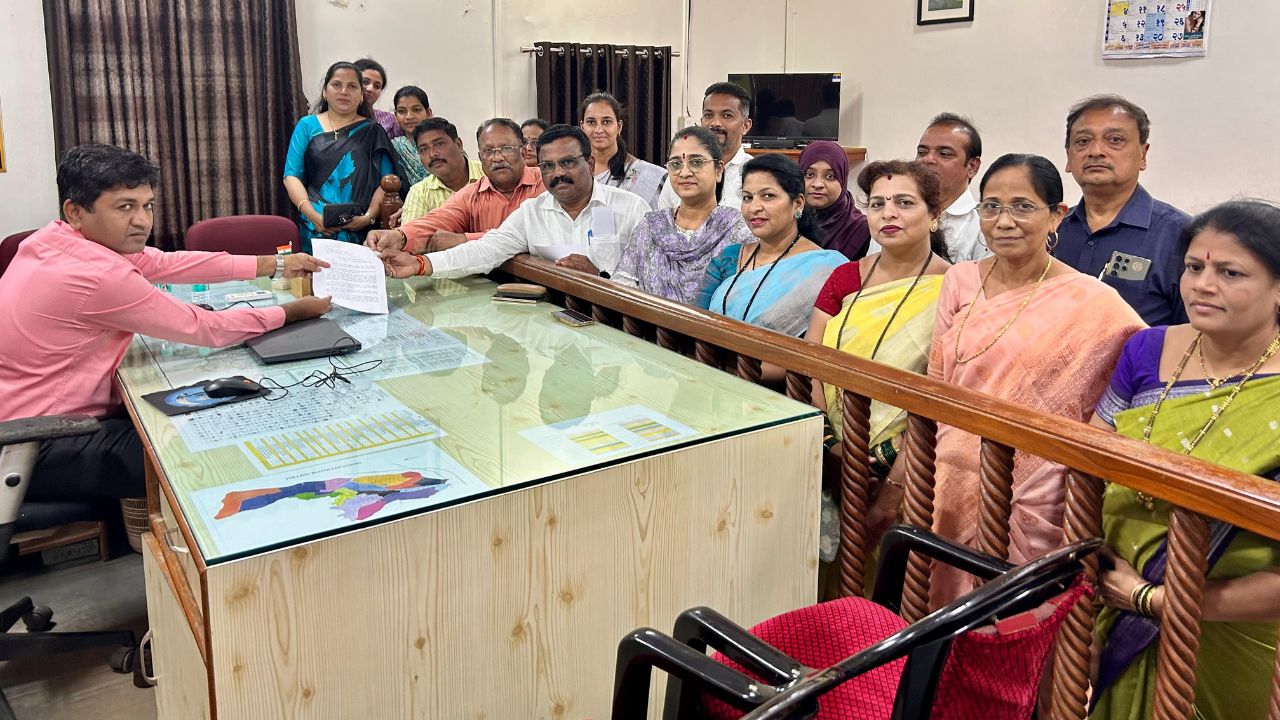 चिपळूणमध्ये मतमोजणीपूर्वी तणाव! नगराध्यक्ष उमेदवारासह २६ जणांकडून EVM सुरक्षेसाठी ‘Z प्लस’ सुरक्षा आणि जॅमरची मागणी