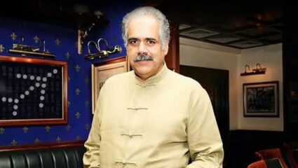 कोण आहेत Indigo एअरलाइनचे मालक? नेटवर्थ वाचून उडतील तुमचेही होश