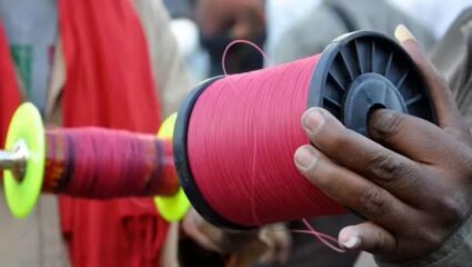 Chhatrapati Sambhajinagar: चिनी मांजा विक्रीप्रकरणी ५ विक्रेते ताब्यात; विक्रेत्यांवर गुन्हा दाखल करून ‘धिंड’ काढण्याची मागणी