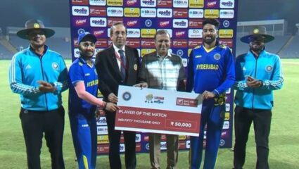 मनाचा राजा ‘मियाने भाई’ने आणखी एकदा चाहत्यांची जिंकली मनं! POTM जिंकल्यानंतर कोणाला दिले बक्षीस?