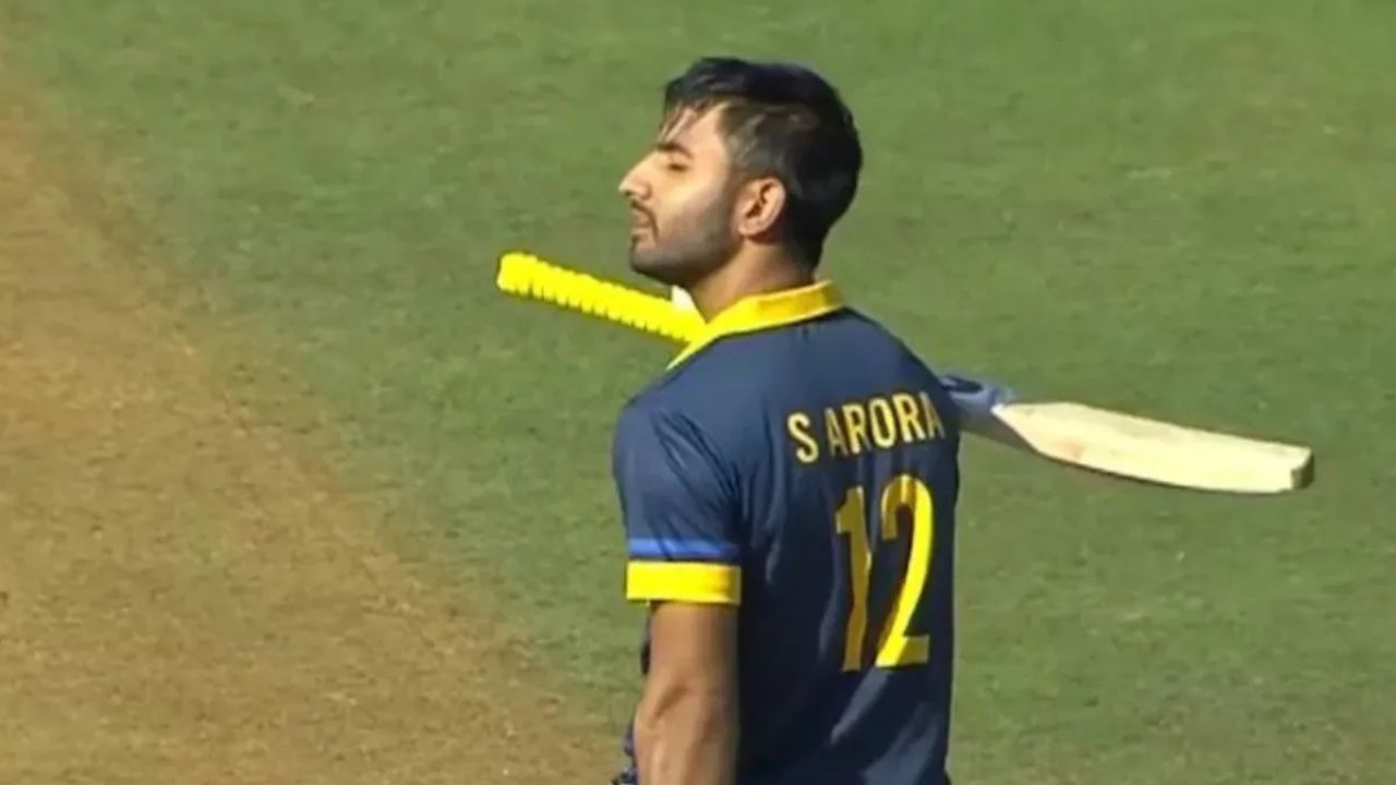 IPL 2026 Auction : 9 चौकार, 11 सिक्स… कोण आहे Salil Arora? 39 चेंडूत ठोकले शतक, लिलावात नशीब चमकणार का?