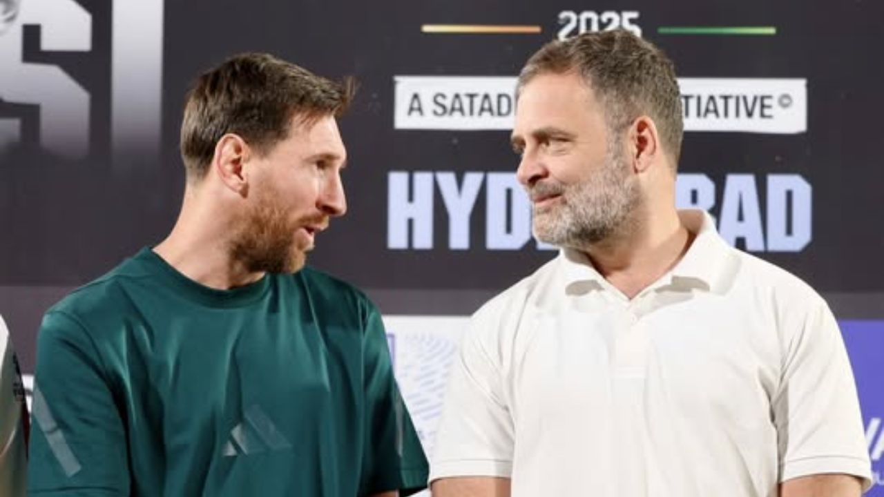 Lionel Messi India Tour : Lionel Messi ने हैदराबादमध्ये खेळला फुटबॉल, Rahul Gandhi सोबतही केली खास भेट