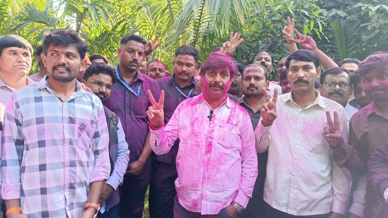 Solapur BJP Defeat: खासदारांची जादू चालली, पालकमंत्र्यांची लुडबुड संपली; सोलापूरच्या निकालाने भाजपचा गेम ओव्हर