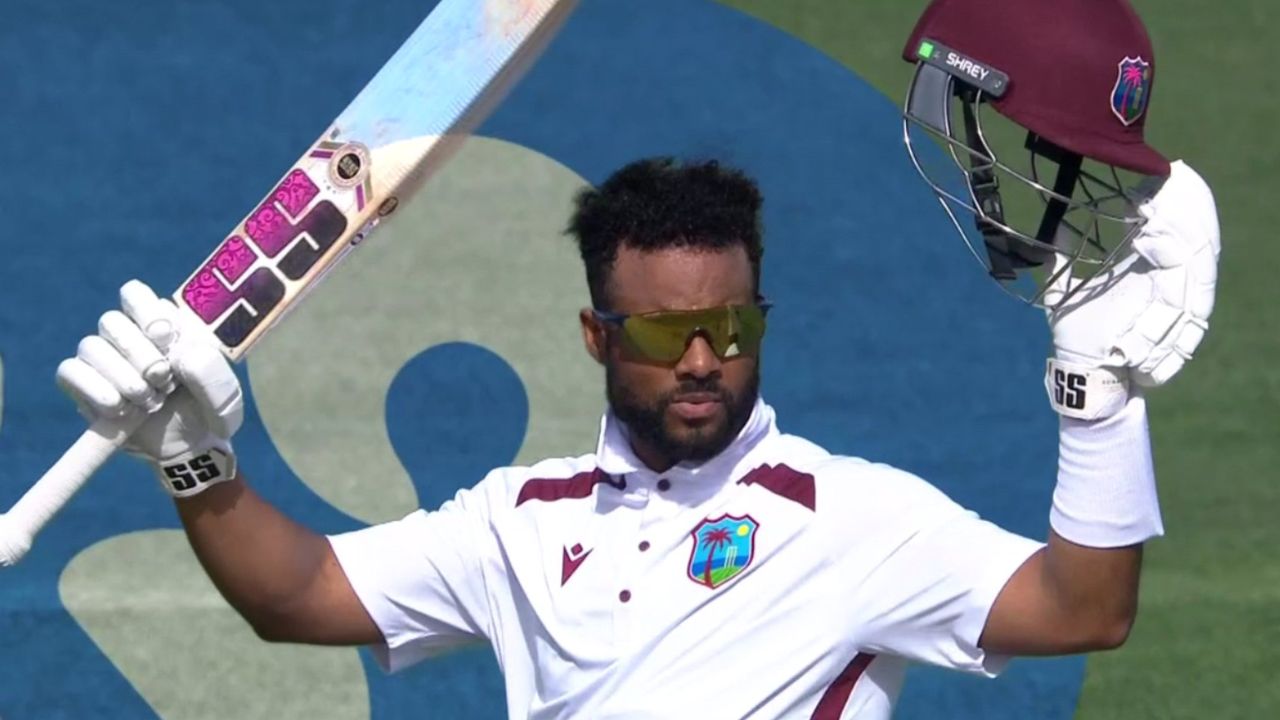 NZ vs WI Test : न्यूझीलंडसमोर शाई होपचे आव्हान, झळकावले शतक! विंडीजला विजयासाठी 330+ धावांची गरज NZ vs WI Test : न्यूझीलंडसमोर शाई होपचे आव्हान, झळकावले शतक! विंडीजला विजयासाठी 330+ धावांची गरज