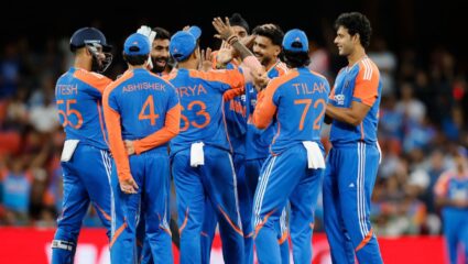 T20 World Cup Team India Squad : सुर्याची सेना विश्वचषकासाठी सज्ज, BCCI ने केली भारतीय संघाची घोषणा! या नावाने केलं चकित