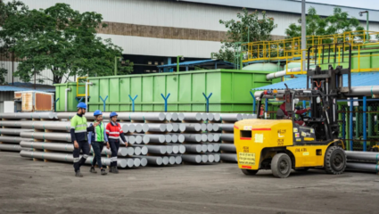 Vedanta Share Price: अनिल अग्रवालच्या वेदांताच्या शेअरची कमाल, यावर्षी ढाँसू रिटर्न; 1 लाखावर किती फायदा