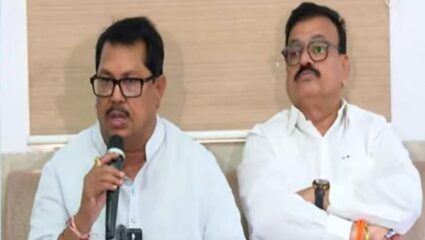 Maharashtra Politics : विरोधकांचा चहापानवर बहिष्कार! विजय वडेट्टीवारांनी थेट वाचली रखडलेल्या प्रकल्पांची यादी