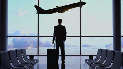 NRI मायदेशी परतण्यास का कचरतात? कंटेट क्रिएटरने दिलेल्या उत्तरामुळे सोशल मीडिया छिडले युद्ध, VIDEO VIRAL