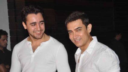 ‘आमिर खानला देशाबाहेर काढण्यासाठी सुरु आहेत प्रयत्न..’, Mr Perfectionist लाही मिळाल्या धमक्या, इम्रान खानचा खुलासा