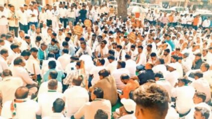 Ahilyanagar News: आमदार रोहित पवारांच्या नेतृत्वात जामखेडमध्ये शेतकऱ्यांचा आक्रोश मोर्चा