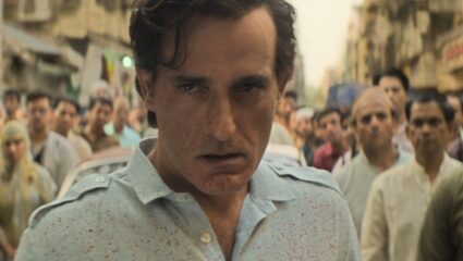 सुरुवातीला Downfall आता जबरदस्त Comeback! ‘धुरंधर’ अभिनेता अक्षय खन्नाची संपत्ती पाहून चमकतील डोळे