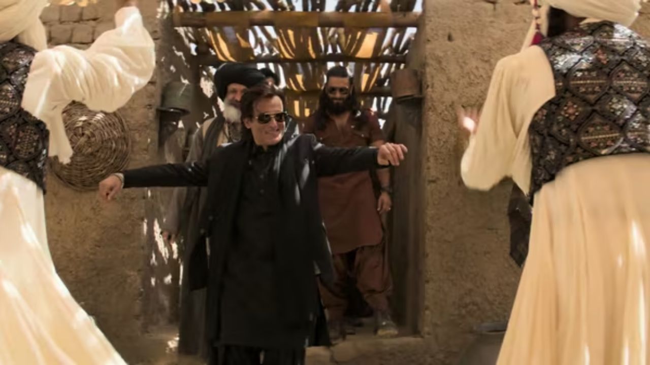 ‘Dhurandhar’च्या ‘FA9LA’ गाण्याचा खरा अर्थ काय? Akshaye Khannaचं हिट गाणं नेमकं कोणी गायलं? जाणून घ्या खरी गोष्ट