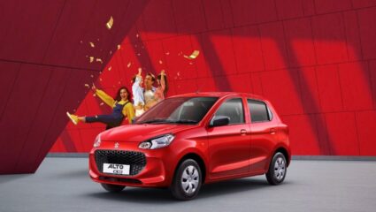 भारतातील एकमेव कार जी तब्बल 47 लाख कुटुंबांची ‘फॅमिली मेंबर’ बनली, 1 लिटर पेट्रोलमध्ये देते 33 किमी मायलेज!