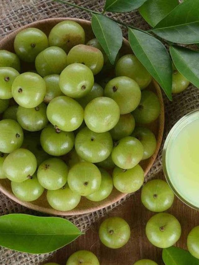 दिवसभरात आवळा किती आणि कधी खायला पाहिजे ?