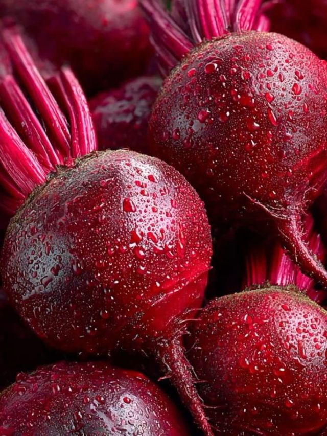 'ही' दोन फळं एकत्र खा; कधीच होणार नाही रक्ताची कमतरता