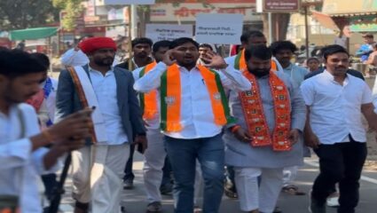 उपमुख्यमंत्री अजित पवारांच्या घरासमोर आंदोलन; ‘या’ मागण्यांसाठी भाजप युवा मोर्चा आक्रमक