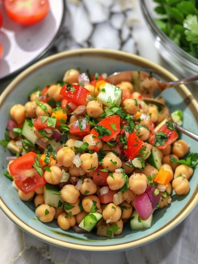 चटपटीत आणि झटपट तयार होणारी छोले चाट रेसिपी