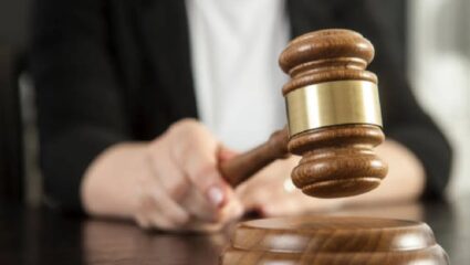 बारामतीतील ‘त्या’ उमेदवारांना उच्च न्यायालयाचा दणका; अर्ज स्वीकारण्याचा निर्णय ठरविला रद्द