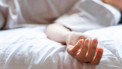 Ratnagiri News: …आणि रात्रीची गाढ झोप तिची शेवटची झोप ठरली! 13 वर्षीय मुलीचा आंजर्लेत अचानक मृत्यू