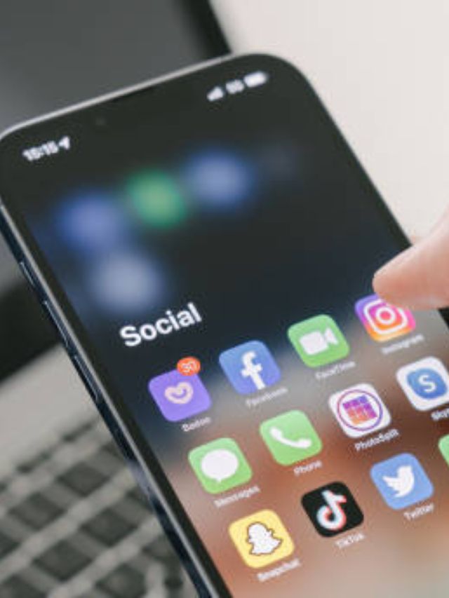 2026 पासून फोन-रिचार्जसह अनेक डिव्हाइस महागणार, डिटेल्स