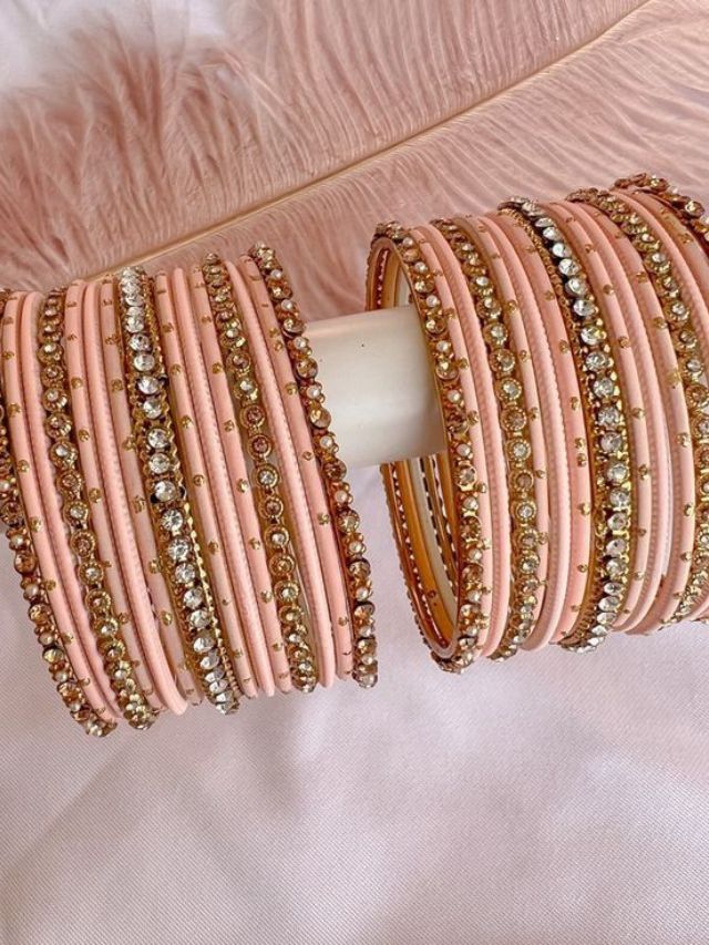 पेस्टल बांगड्यांची वाढती क्रेझ, ही पाहा लेटेस्ट 6 डिझाइन्स