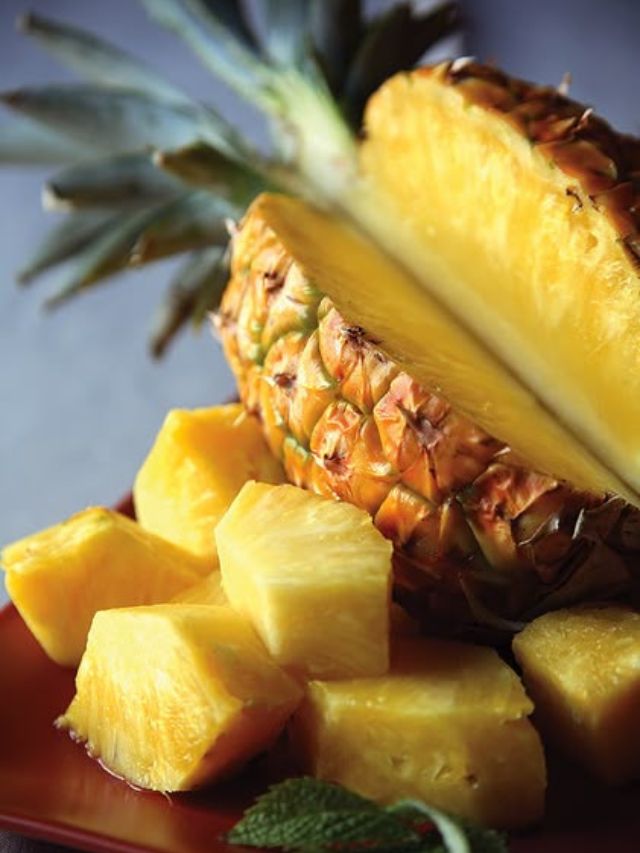 या व्यक्तींनी अननस खावू नये