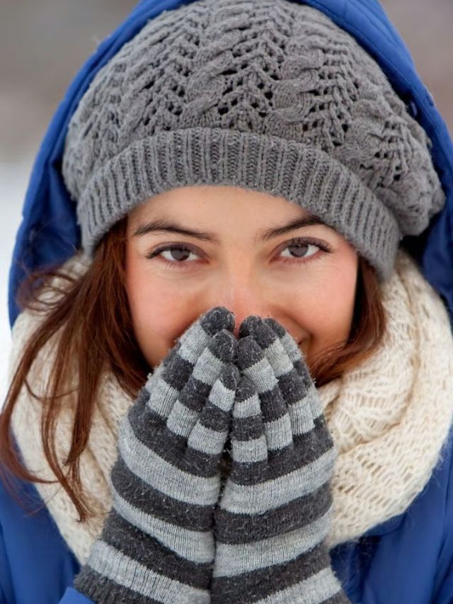 थंडीत स्वेटर घालून झोपण्याचे दुष्परिणाम