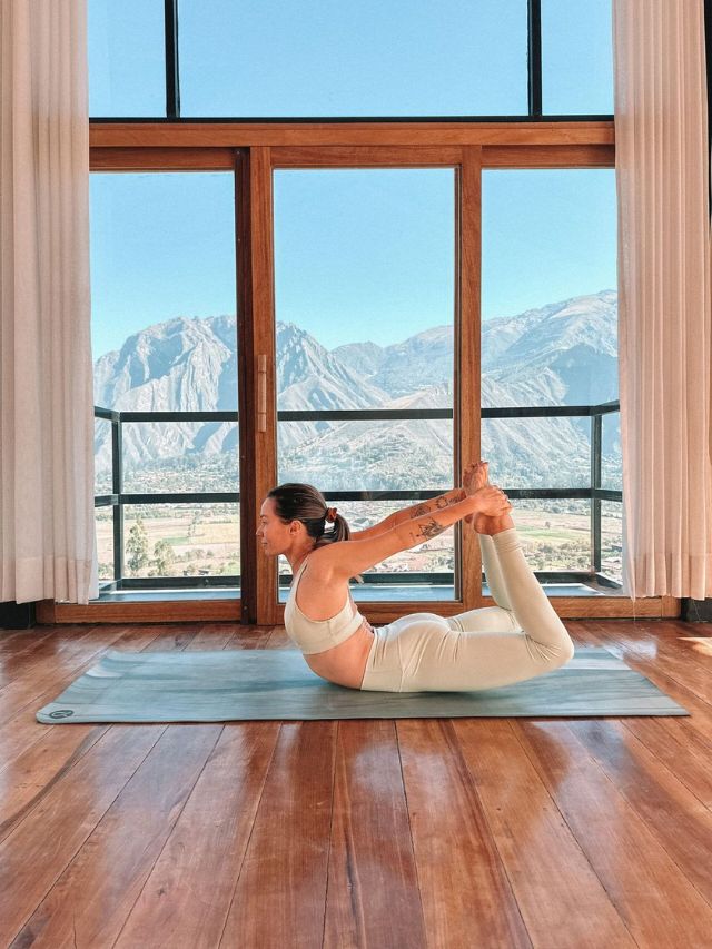 हेल्दी आणि फिट राहण्यासाठी रोज ही 7 योगासनं करा