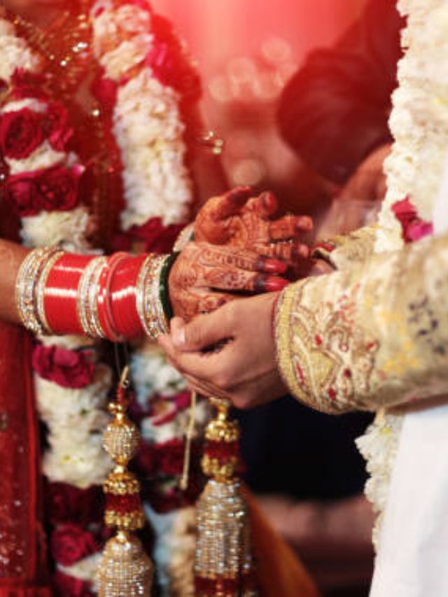 2026 मध्ये कोणत्या राशीच्या व्यक्तींचं लग्न ठरणार?